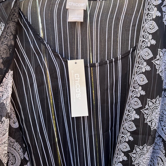 👗Chico’sElegant Black and white Women's Top - Picture 8 of 9